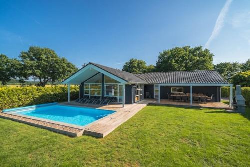 Dummer Casa | Ferienhaus mit Pool und Sauna am Duemmer See