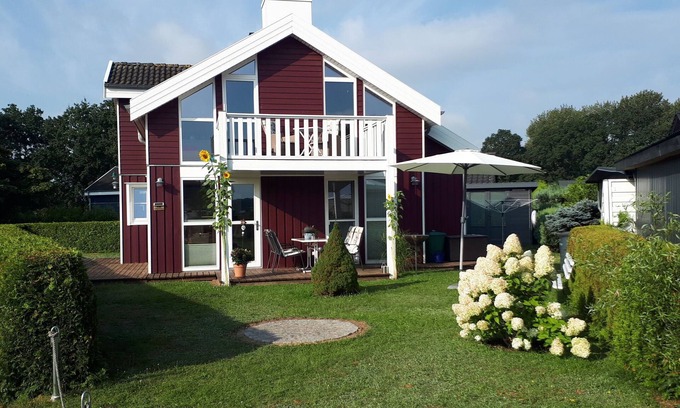 Dummer Casa | Ferienhaus mit Sauna am Duemmer See