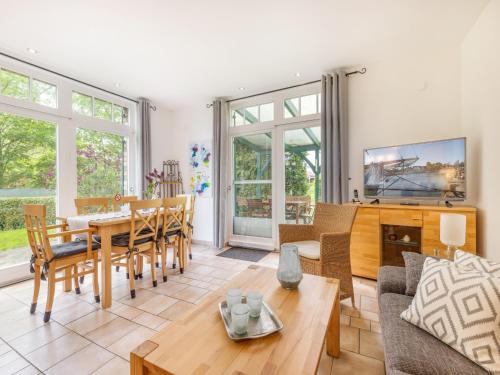 Zudar Casa | Ferienhaus Rügenbrise mit Seeblick direkt am Wasser