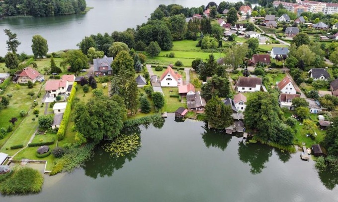 Feldberger Seenlandschaft Apartamento | Ferienhaus Regner „Das Anwesen am See“ *