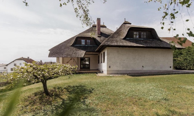 Morbisch am See Apartamento | Ferienhaus Schilfvilla