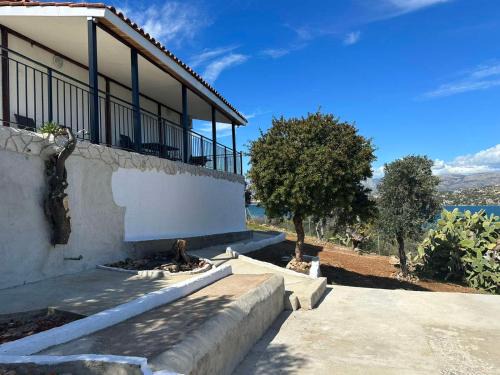 Salamis Casa | Ferienhaus Sunshine in der nähe vom Meer, free Parking, Spacious