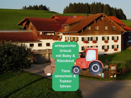 Immenstadt im Allgaeu Apartamento | Ferienhof Eger - entspannter Urlaub mit Baby & Kleinkind - wahlweise top modern oder günstige Fewos - ruhig am Ende der Straße - Kälbchen füttern - Traktor fahren - Freie Fahrt mit den Hörnerbahnen in Sommersaison - E-Ladestation - E-bike Verleih ab Hof