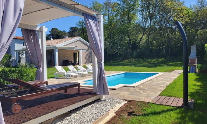 Pula Casa | Encantadora casa en Pula con nueva piscina de 23 m2.