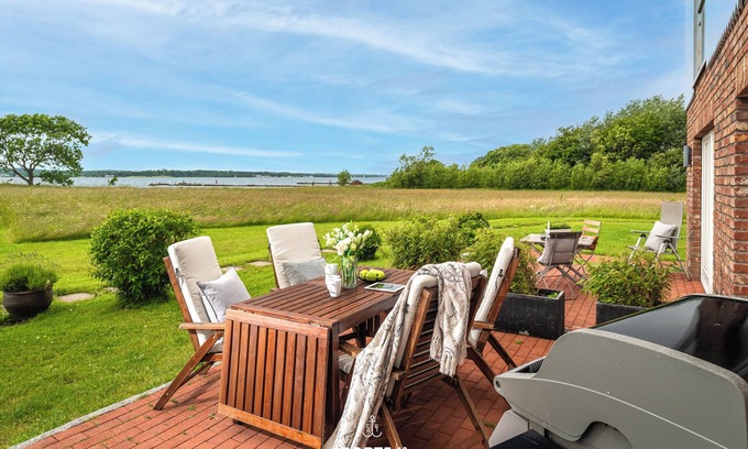 Schausende Casa | Ferienloft Direkt an der Ostsee mit Strandzugang, Finn.sauna, Whirlwanne