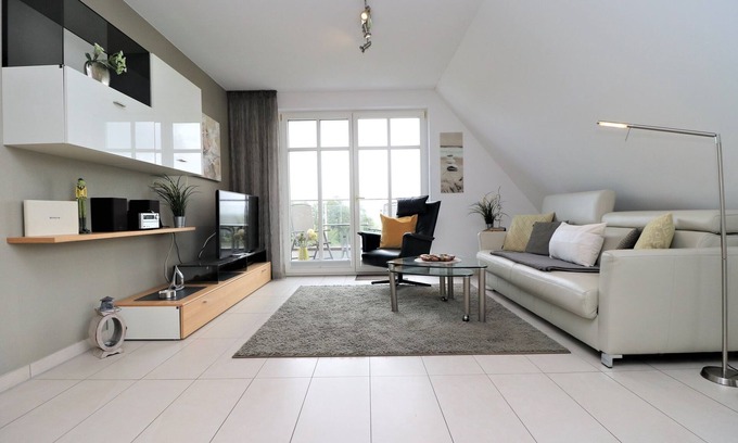 Althagen Apartamento | Ferienwohnung mit Boddenblick und 2 Balkonen Direkt am Ahrenshooper Hafen