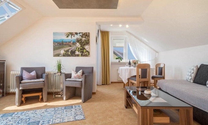 Immenstaad am Bodensee Apartamento | Ferienwohnung Lilo