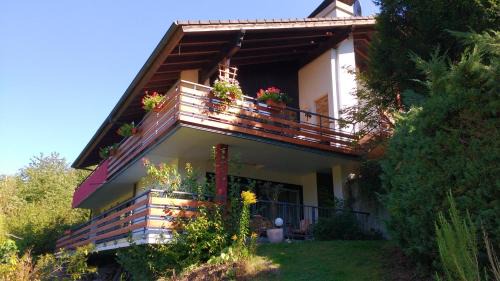 Rotenburg an der Fulda Apartamento | Ferienwohnung Rhododendron - Natur pur am Highwalk