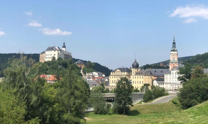 Greiz Apartamento | Ferienwohnung über Greiz