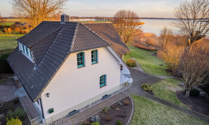 Zudar Casa | Ferienwohnung 1 Erdgeschoß - Boddenhuus Zudar