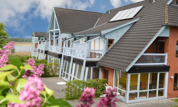 Neuensien Apartamento | Ferienwohnung 15 im Fischerhaus mit Balkon