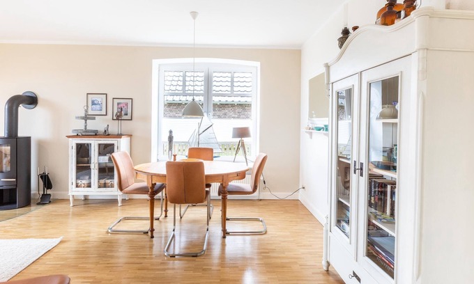 Nieby Apartamento | Ferienwohnung 2 Alter Gasthof 1838 - 1986 in Nieby