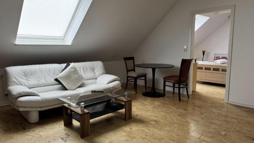 Heide Apartamento | Ferienwohnung 3 beim Restaurant Rhodos