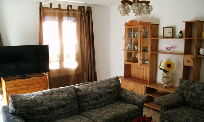 Frasdorf Apartamento | Ferienwohnung 70m², Terrasse, 2 Schlafzimmer, Küche, Geschirrspüler, W-lan