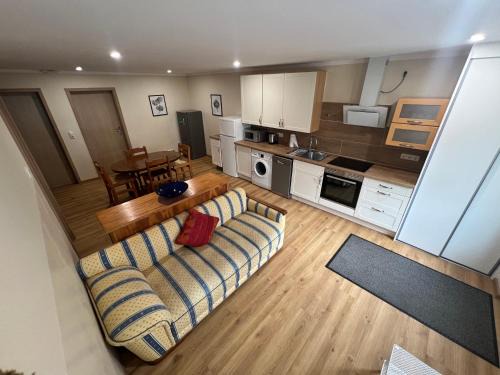 Karin Apartamento | Ferienwohnung Alt Karin