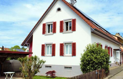 Loerrach Apartamento | Ferienwohnung am Bühl