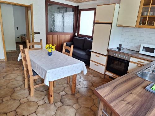 Ahnatal-Weimar Apartamento | Ferienwohnung am Backhaus 3