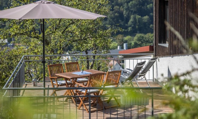 Bad Urach Apartamento | Ferienwohnung Am Samuelstein