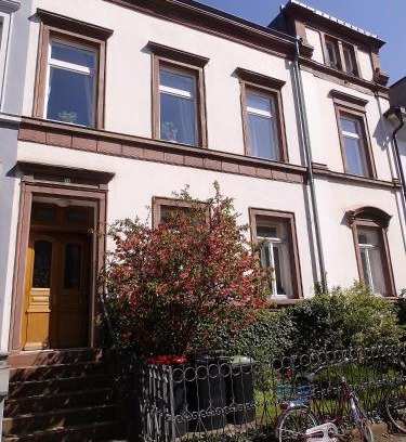 Innenstadt-West Apartamento | Ferienwohnung am Schloss