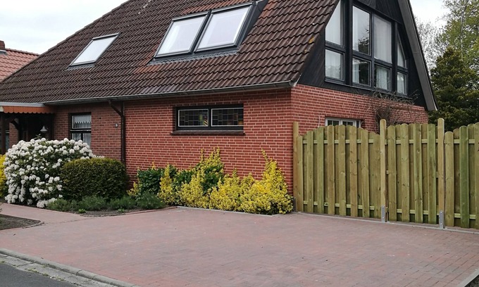 Pewsum Apartamento | Ferienwohnung/app. für 4 Gäste mit 94m² in Krummhörn