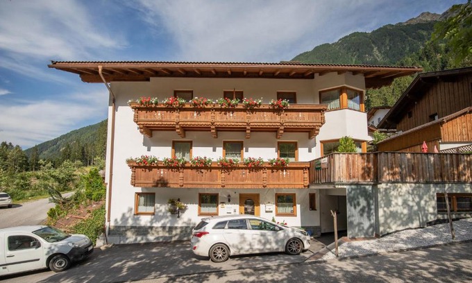 Volderau Apartamento | Ferienwohnungen Mischbach