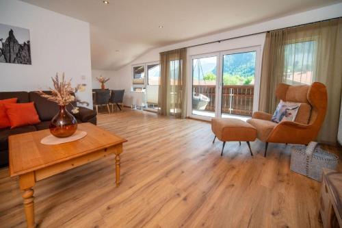 Rofleuten Apartamento | Ferienwohnung Bergnasennen