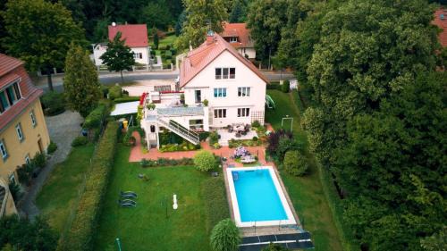 Sudstadt Apartamento | Ferienwohnung Bisch