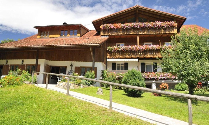 Vorderhindelang Apartamento | Ferienwohnung - Café Mali - Ferienwohnung mit Südbalkon