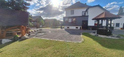 Parthenstein Apartamento | Ferienwohnung - Chayenne Apartment mit 2 Schlafzimmern
