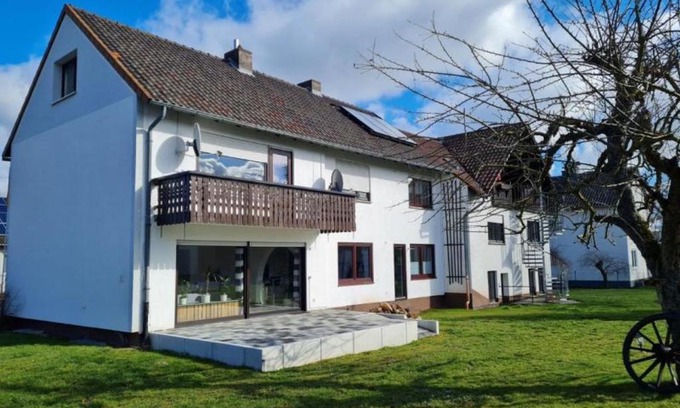 Calden Apartamento | Ferienwohnung Dörnbergblick Klinge