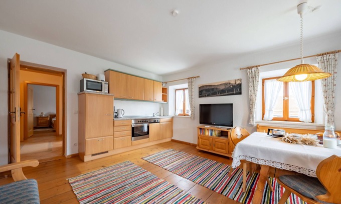 Samerberg Apartamento | Ferienwohnung D Guat Kammer 50 qm, 1 Schlafzimmer, Wohnschlafraum, bis 4 Personen