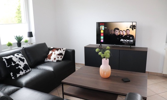Eslohe Apartamento | Ferienwohnung mit 135m², Platz für 4 Erwachsene + 2 Kinder, Infarotkabine