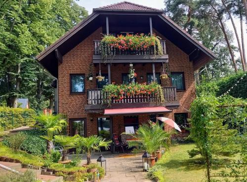 Bad Saarow Apartamento | Ferienwohnung direkt am See
