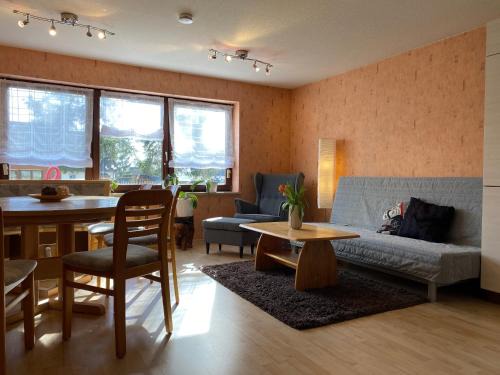 Bachhagel Apartamento | Ferienwohnung Eva mit Blick ins Grüne