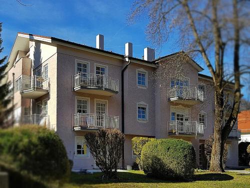 Gmain Apartamento | Ferienwohnung Falter
