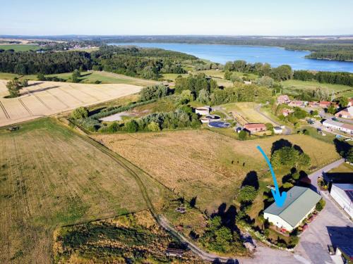 Bad Kleinen Apartamento | Ferienwohnung Feldblick auf dem Bauernhof am Schweriner See
