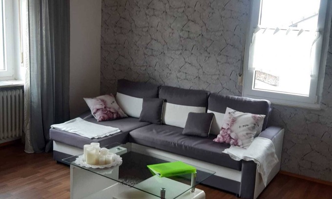 Merzalben Apartamento | Ferienwohnung Frank