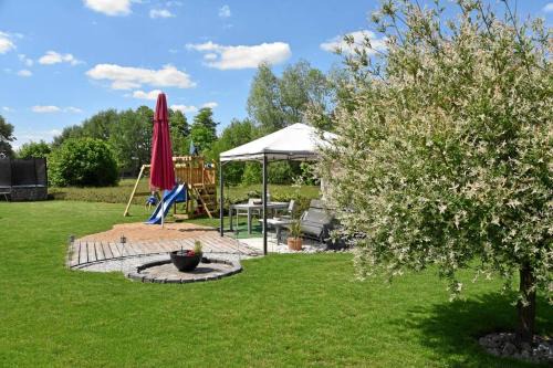 Schwarzach am Main Apartamento | Ferienwohnung Gartenblick an der Mainschleife