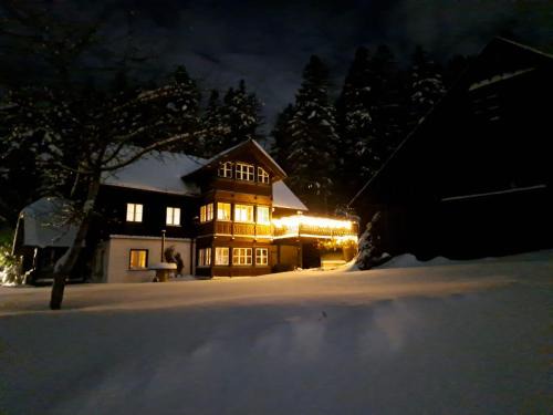 Grundlsee Apartamento | Ferienwohnung Gaiswinkler