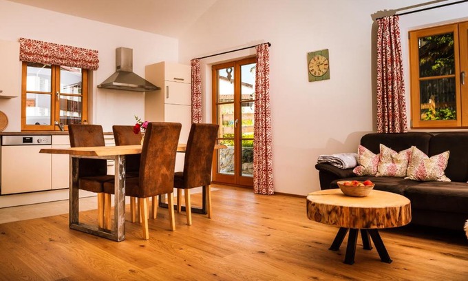 Schliersee Apartamento | Ferienwohnung Glaserhäusl am Roßgarten
