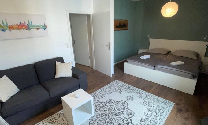 Lubeck City Centre Apartamento | Ferienwohnung Hansetraum Lübeck - apartment/flat, bath, WC