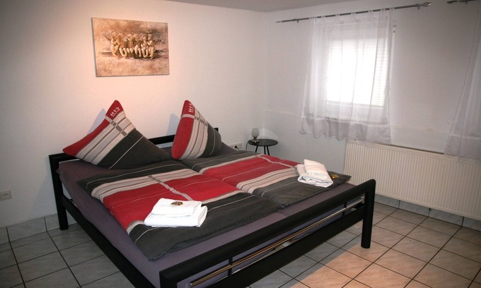 Center/Hamm-Bossendorf Apartamento | Ferienwohnung Hexenkammer, 1-3 Pers