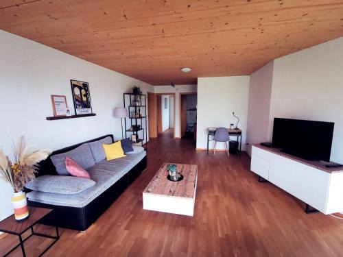 Weilheim Apartamento | Ferienwohnung Heimatliebe mit Alpenblick