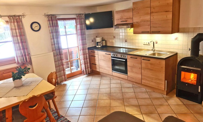 Aschau im Chiemgau Apartamento | Apartamento "olor a heno" de 75 metros cuadrados con dos dormitorios y balcón