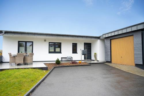 Burbach Apartamento | Ferienwohnung "iewer der Schaff" - KEINE Monteurzimmer
