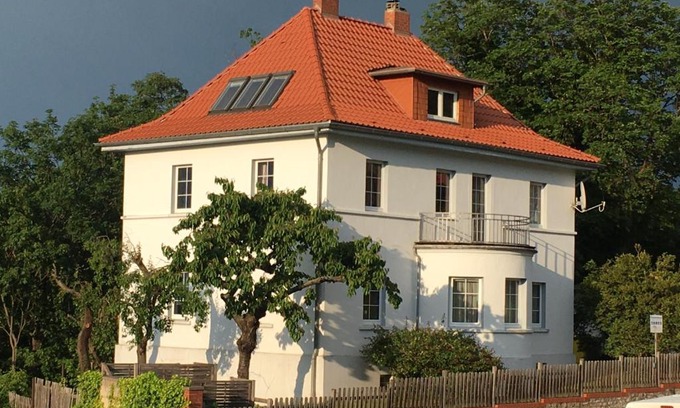 Gernrode Apartamento | Ferienwohnung im Blauen Haus