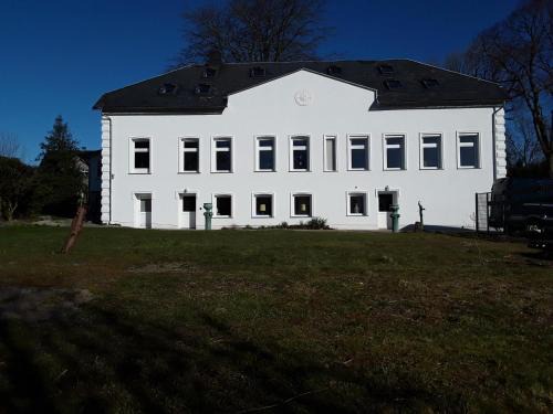 Hurup Apartamento | Ferienwohnung im Palais Rosenlund