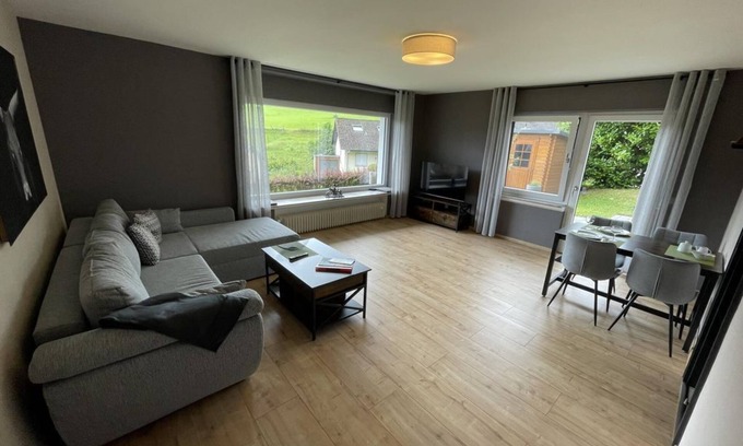 Hausen Apartamento | Ferienwohnung "Im Wiesenrain" - Appartement/fewo, Dusche, WC, Terrasse