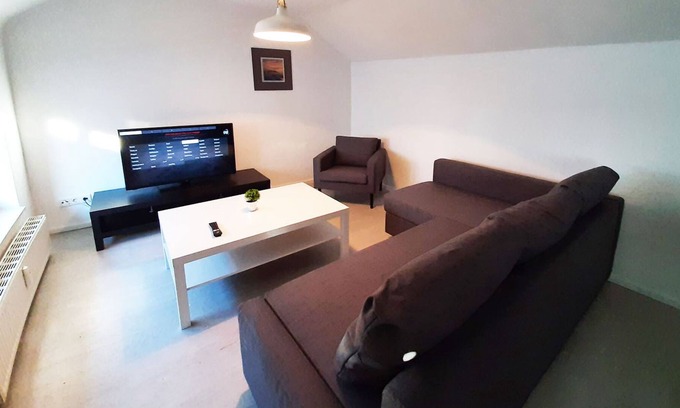 Rommerskirchen Apartamento | Ferienwohnung in Rommerskirchen / Ramrath , 70qm, 2 Schlafzimmer, 1 Wohn- /schlafzimmer, Max. 5 Personen