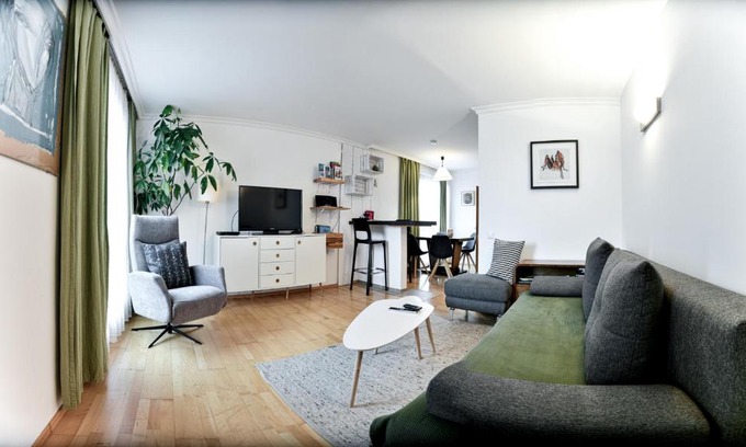 Lienz Apartamento | Ferienwohnung in der Sonnenstadt Lienz